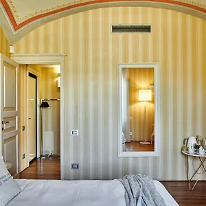 Le Logge Luxury Bed & Breakfast Siena